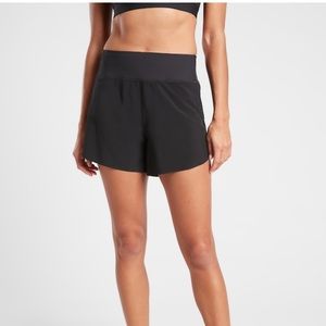 Athleta Run With It 4.5” shorts NWT Medium Black running shorts